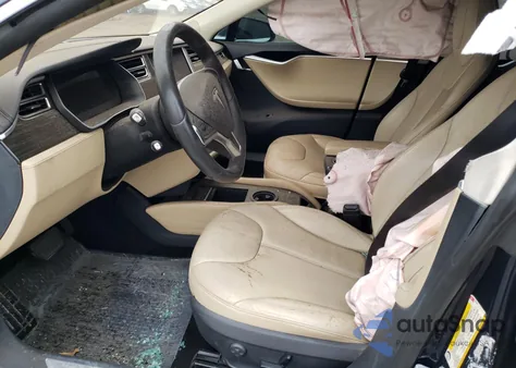 2014 Tesla Model S из США, поврежденный, VIN 5YJSA1H17EFP61447